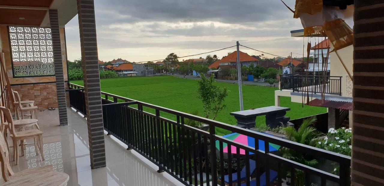 Sun Homestay Canggu Exterior photo
